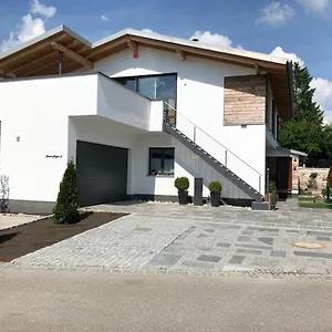 https://casakarita.com-bavaria.com